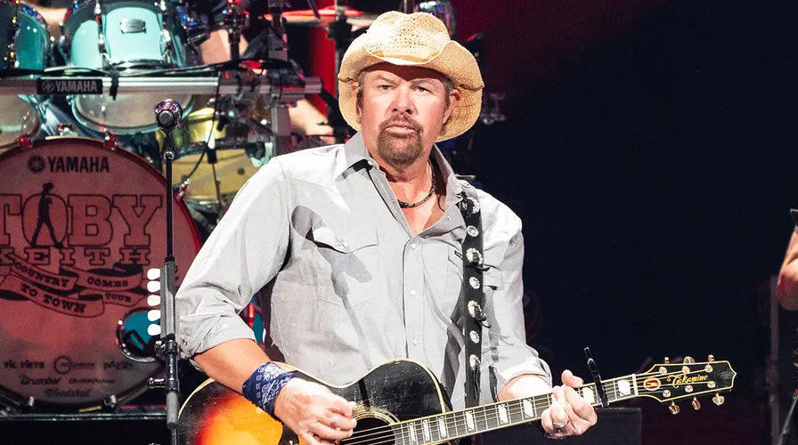 country singer star toby keith