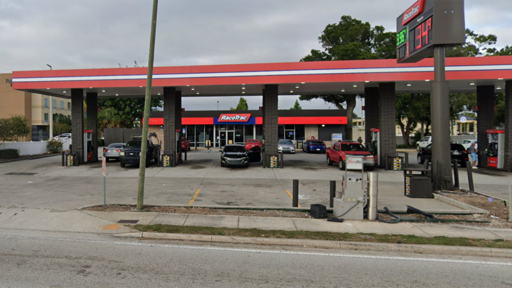 florida woman weapon gas station