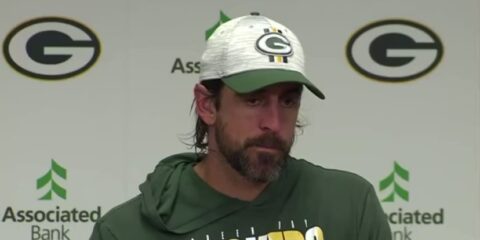 aaron rodgers immunized