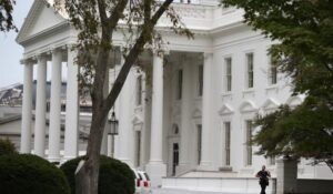 Secret Service Using Hollywood Star's Mock White House for Training