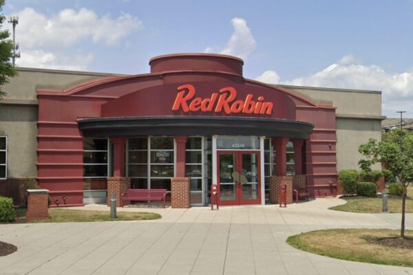 red robin burger chain