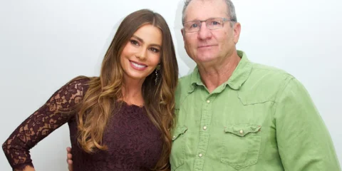 modern family star sophia vergara