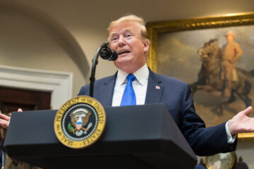 trump hands out